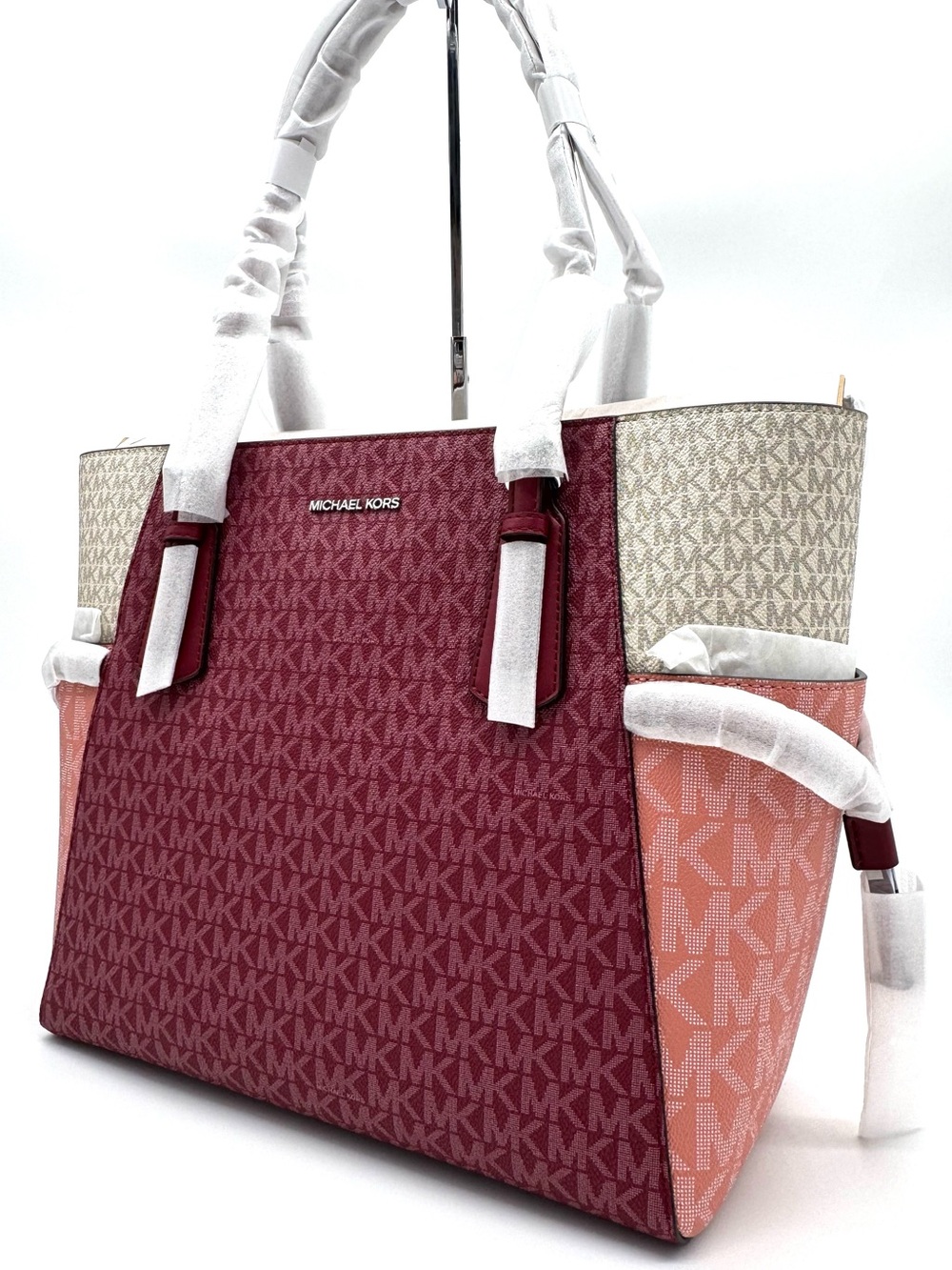 Michael Kors Voyager Large Color-Block Signature  Logo Tote Bag - Maroon